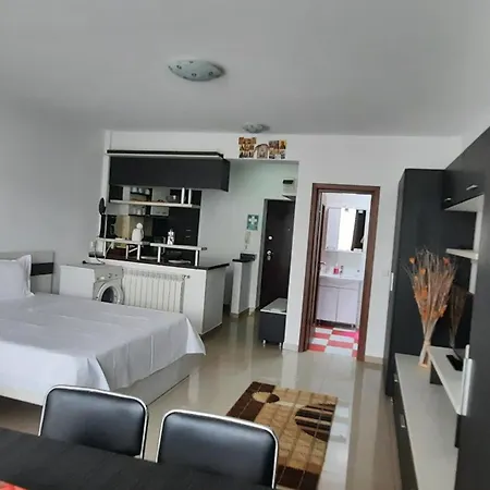 Self Check-in Mangalia, La Plaja